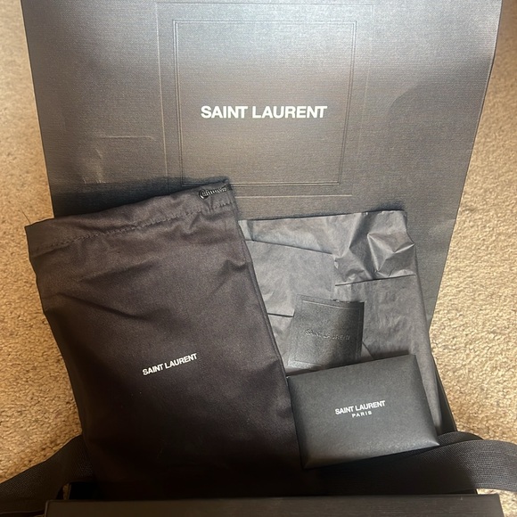 Yves Saint Laurent Black and Gold Clutch with Iconic Logo - Picture 14 of 14